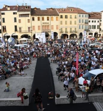 Settembre-euganeo-este,-este-sfila,-club-ignoranti.jpg