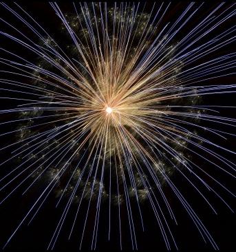 fireworks-102971_1920.jpg